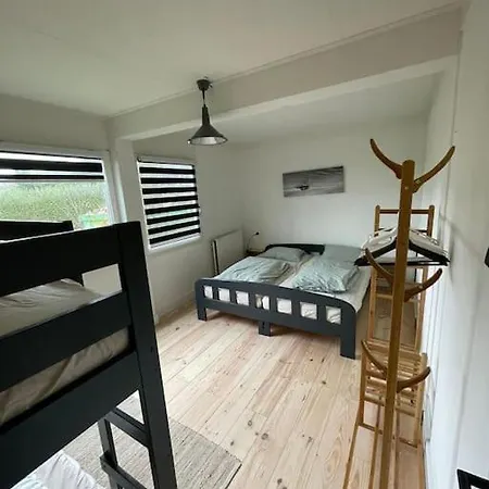 Familiewoning Met Jacuzzi Nabij Bij Strand, 10 Pers Julianadorp