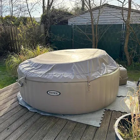 Familiewoning Met Jacuzzi Nabij Bij Strand, 10 Pers Julianadorp