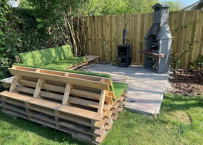 Familiewoning Met Jacuzzi Nabij Bij Strand, 10 Pers 펜션 줄리아나도르프