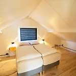 Tatil Evi Familiewoning Met Jacuzzi Nabij Bij Strand, 10 Pers